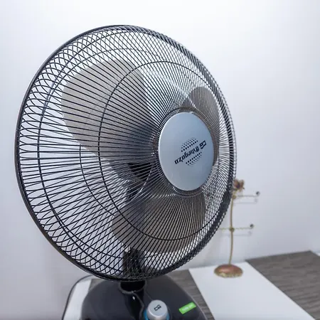 Modern 3 Bedroom House With Large Pool And Fast Internet, 100ft From The Sea - Sleeps 6 Semesterbostad Caleta De Fuste