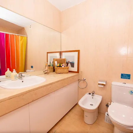 Feriehus Modern 3 Bedroom House With Large Pool And Fast Internet, 100ft From The Sea - Sleeps 6 Caleta De Fuste